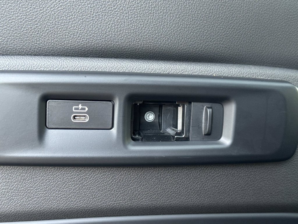 Used 2019 BMW X7 xDrive40i w/ Premium Package AWD/4WD image 19