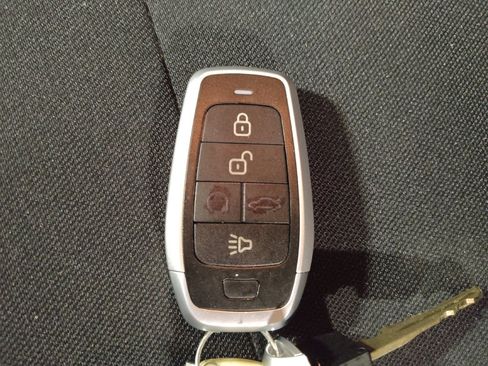 Used 2024 Nissan Kicks S FWD image 32