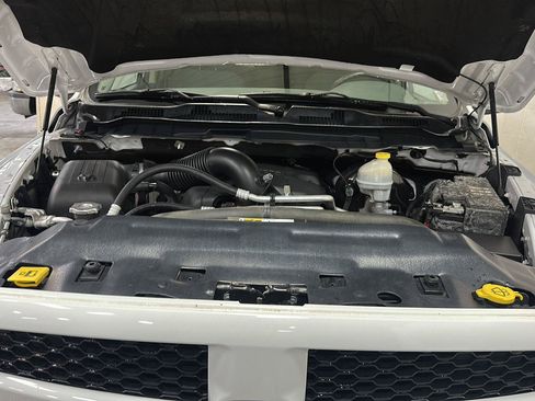 Used 2016 RAM 1500 Express AWD/4WD image 13