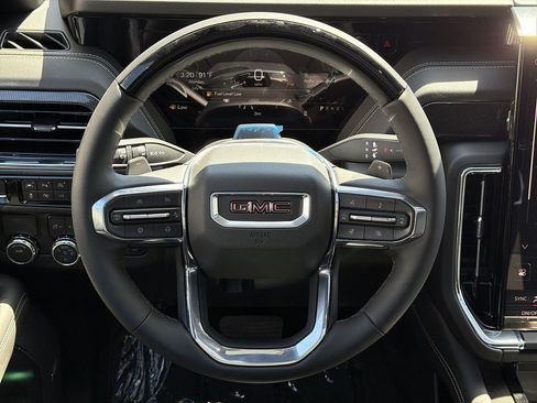 New 2026 GMC Yukon XL Elevation w/ Elevation Premium Package RWD image 9