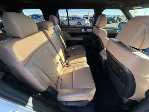 Used 2025 Hyundai Santa Fe Limited image 27