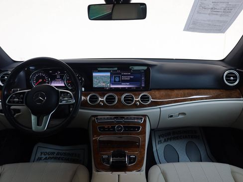 Used 2019 Mercedes-Benz E 300 4MATIC image 35