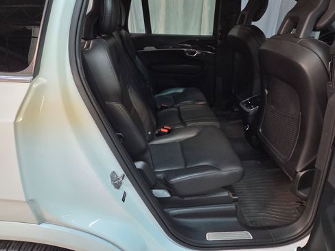 Used 2018 Volvo XC90 T6 Momentum w/ Convenience Package image 15