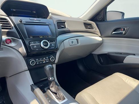 Used 2016 Acura ILX FWD image 46