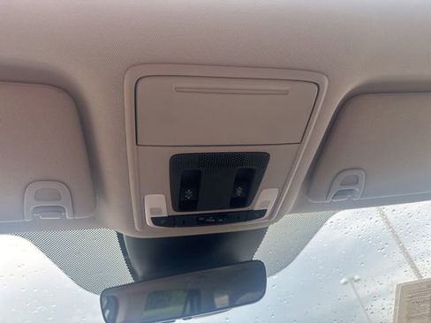 Used 2025 Honda Pilot Touring image 25