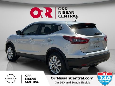 Used 2022 Nissan Rogue Sport S FWD image 7