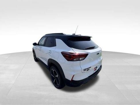 Certified 2023 Chevrolet TrailBlazer RS w/ Sun and Liftgate Package AWD/4WD image 4