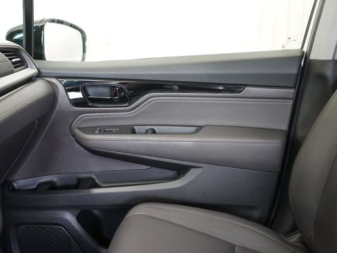 Used 2018 Honda Odyssey Elite image 30