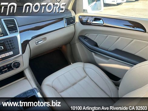 Used 2014 Mercedes-Benz GL 450 4MATIC image 12