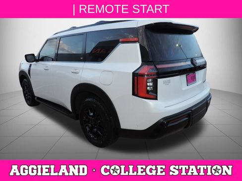 Certified 2025 Nissan Armada PRO-4X image 6