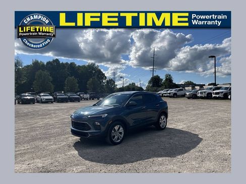Used 2024 Buick Encore GX Preferred w/ Comfort Package AWD/4WD image 1