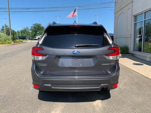 Used 2023 Subaru Forester Premium AWD/4WD image 6