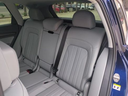 Used 2021 Audi Q5 2.0T Premium w/ Convenience Package AWD/4WD image 29