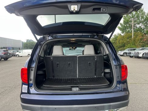 Used 2017 Honda Pilot Touring image 18