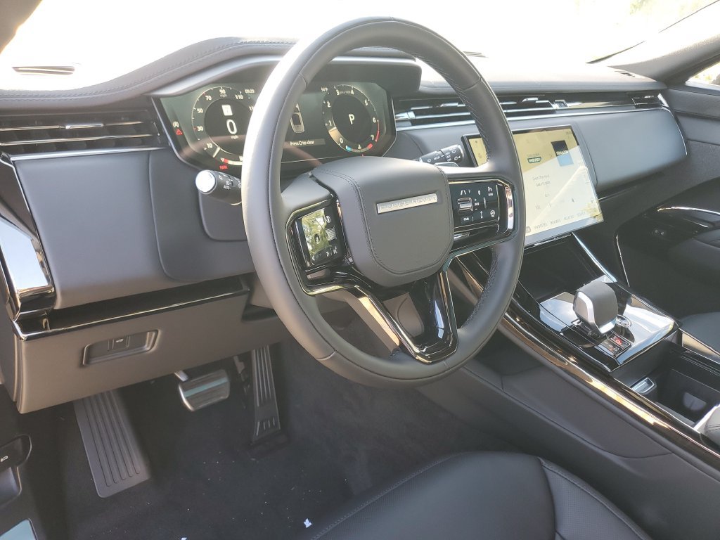 New 2026 Land Rover Range Rover Sport Dynamic SE AWD/4WD image 13
