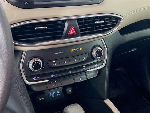 Used 2019 Hyundai Santa Fe SEL image 13