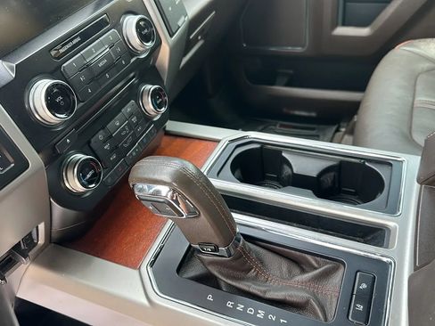 Used 2015 Ford F150 King Ranch w/ Equipment Group 601A Luxury AWD/4WD image 26