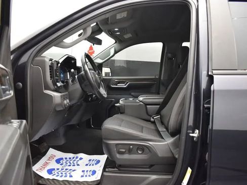 Used 2023 Chevrolet Silverado 1500 LT image 14