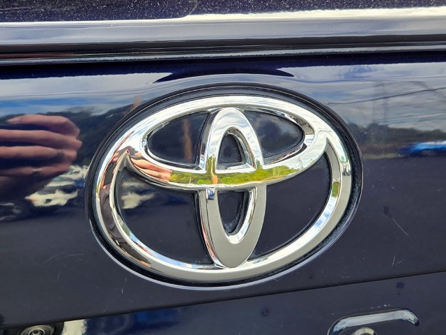 Used 2023 Toyota RAV4 XLE w/ Convenience Package AWD/4WD image 18
