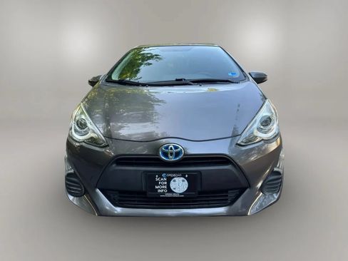 Used 2016 Toyota Prius C One FWD image 7