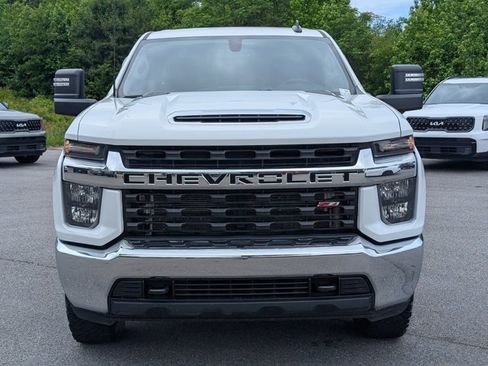 Used 2023 Chevrolet Silverado 2500 LT AWD/4WD image 2