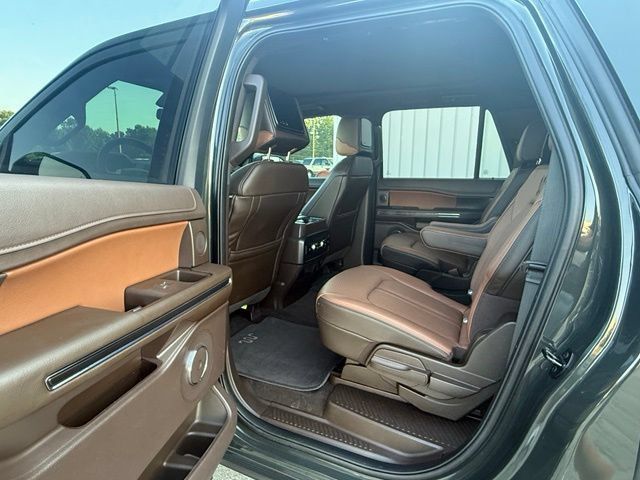 Used 2023 Ford Expedition Max King Ranch RWD image 16