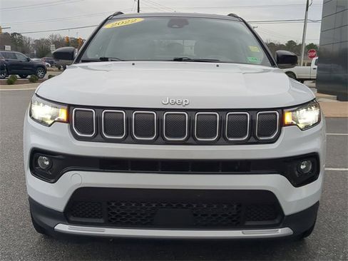 Used 2022 Jeep Compass Limited image 8