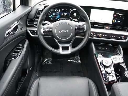 Certified 2025 Kia Sportage SX Prestige AWD/4WD image 19