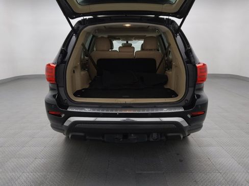 Used 2017 Nissan Pathfinder Platinum image 29