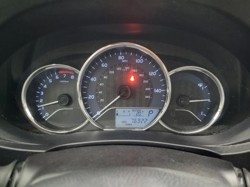 Used 2014 Toyota Corolla LE image 23