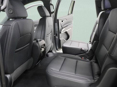 New 2026 Chevrolet Traverse LT w/ Midnight/Sport Edition AWD/4WD image 27