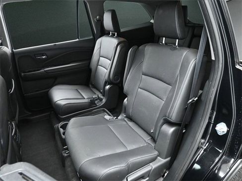 Used 2022 Honda Pilot Elite image 16