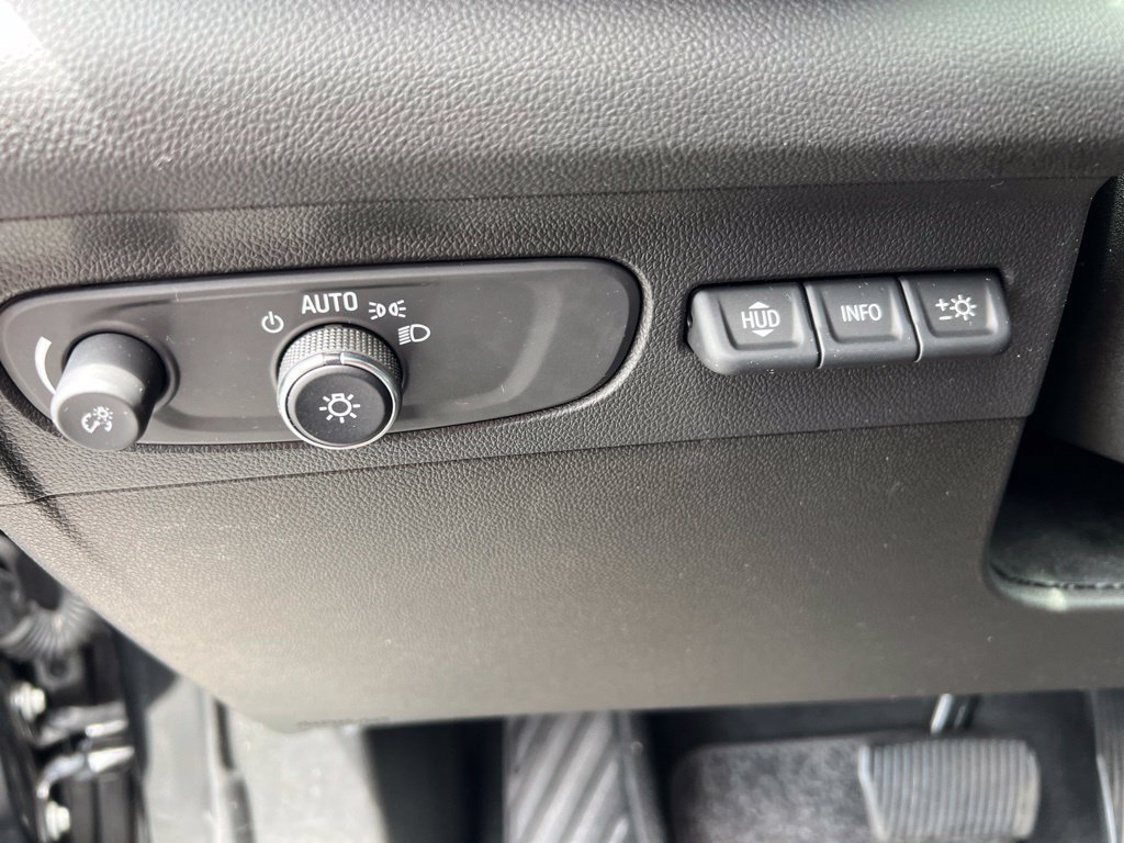 Used 2023 Buick Envision Avenir FWD image 13