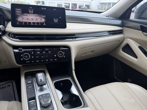 Used 2024 INFINITI QX60 Luxe image 28