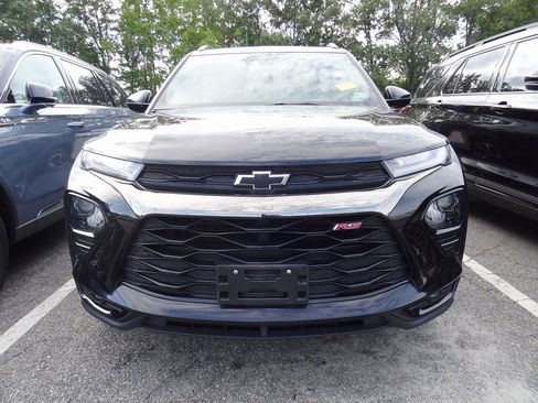 Used 2022 Chevrolet TrailBlazer RS image 2