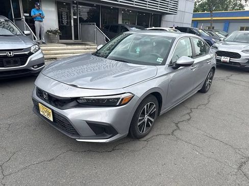 Used 2023 Honda Civic LX image 2