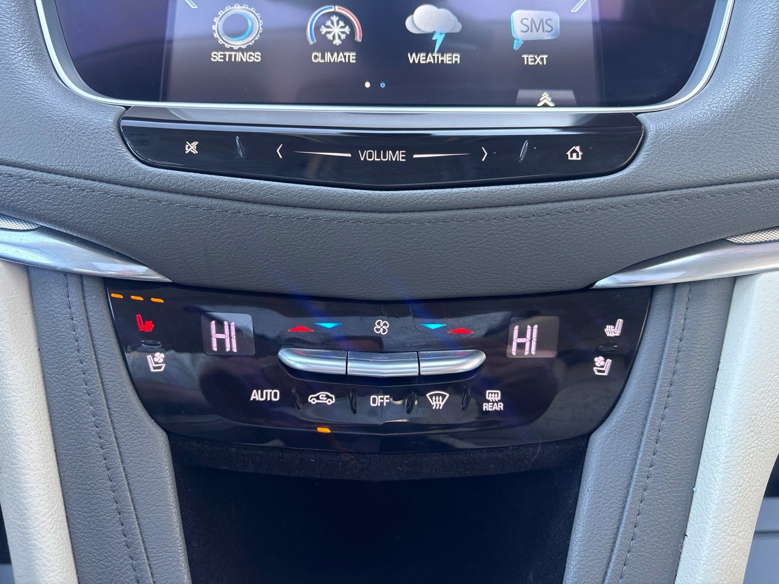 Used 2017 Cadillac XT5 Premium Luxury FWD image 34