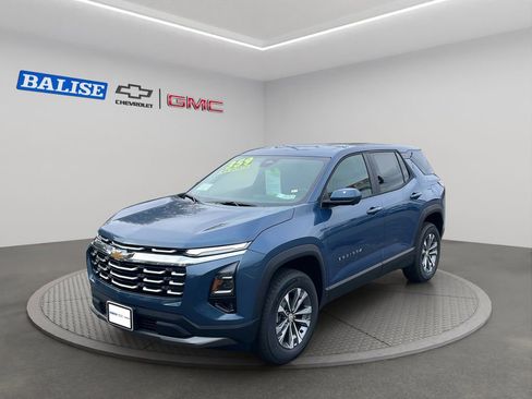 New 2026 Chevrolet Equinox LT w/ Convenience Package II image 2