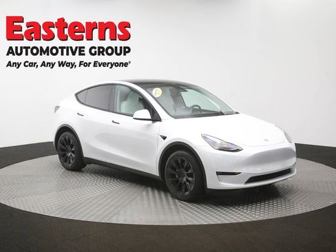 Used 2023 Tesla Model Y Long Range AWD/4WD image 45