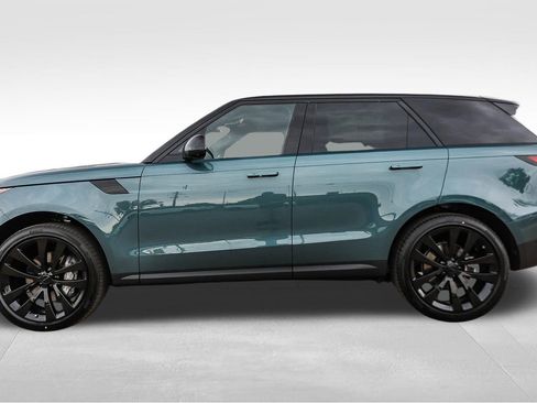 New 2026 Land Rover Range Rover Sport SE AWD/4WD image 8