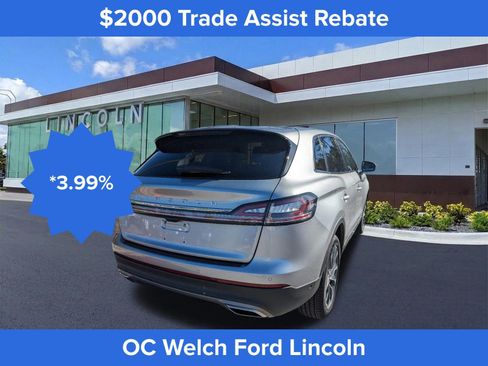 Used 2023 Lincoln Nautilus Reserve w/ Equipment Group 201A image 5