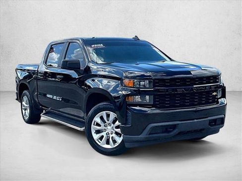 Used 2020 Chevrolet Silverado 1500 Custom w/ Custom Value Package RWD image 12