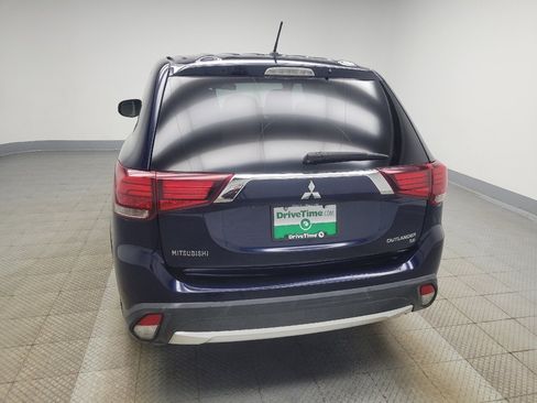 Used 2016 Mitsubishi Outlander SE image 6