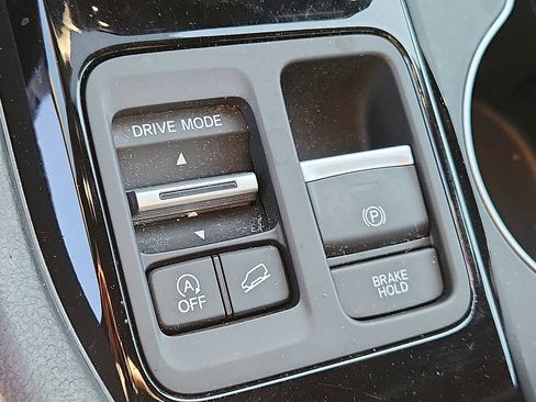 Certified 2023 Honda Pilot Sport image 26