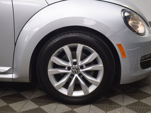 Used 2014 Volkswagen Beetle TDI image 28