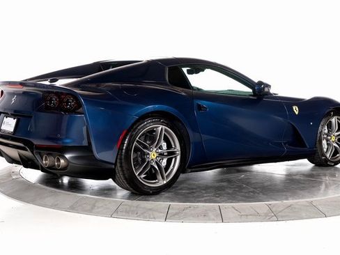 Used 2021 Ferrari 812 GTS image 2