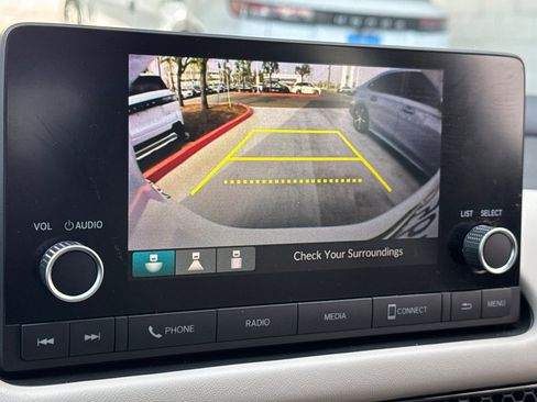 Certified 2023 Honda HR-V LX image 24