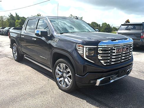 Used 2024 GMC Sierra 1500 Denali w/ Denali Reserve Package RWD image 3