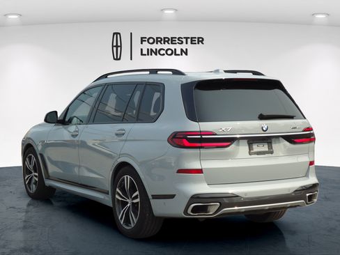 Used 2023 BMW X7 xDrive40i w/ M Sport Package AWD/4WD image 5