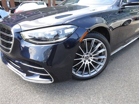 Used 2023 Mercedes-Benz S 580 4MATIC Sedan w/ AMG Line image 23